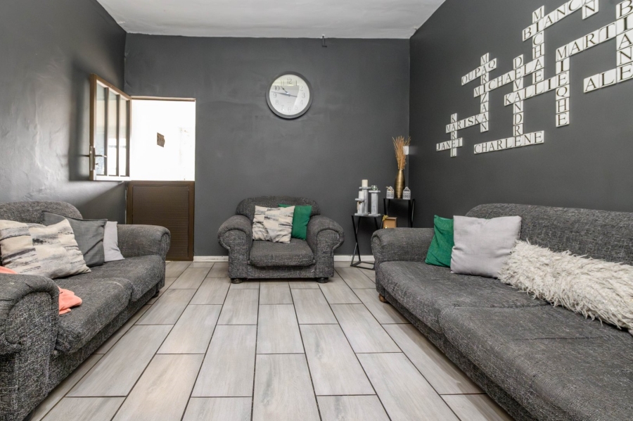 9 Bedroom Property for Sale in Algoa Park Eastern Cape